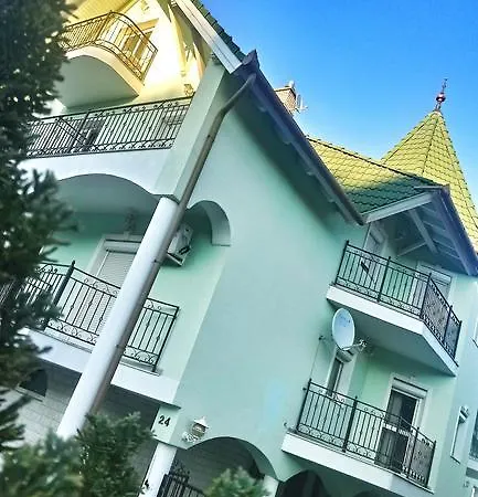 Kely's Fortuna Apartman Apartament Héviz