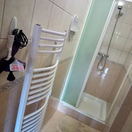 Apartament Kely's Fortuna Apartman *