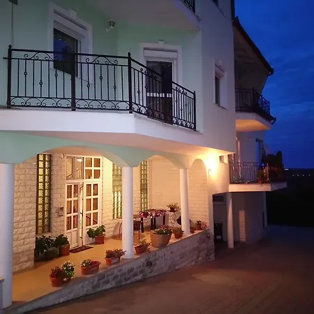 Kely's Fortuna Apartman Apartament Héviz
