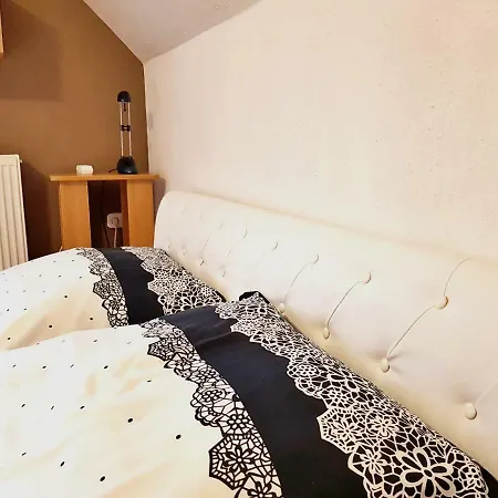 Apartament Kely's Fortuna Apartman *