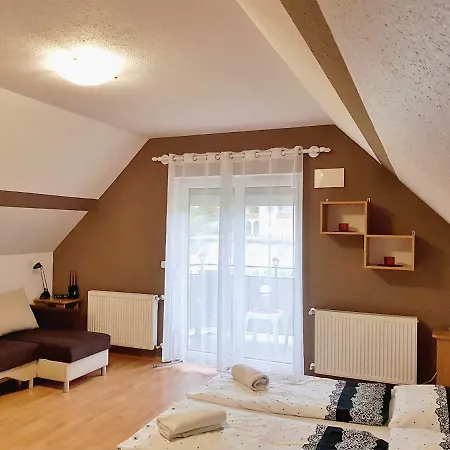 Apartament Kely's Fortuna Apartman